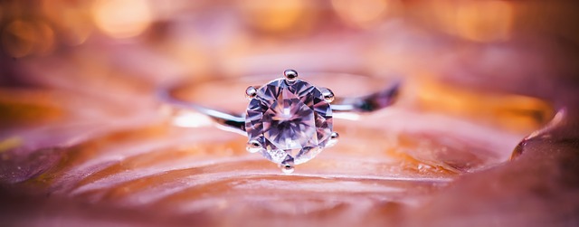 diamantový prsten